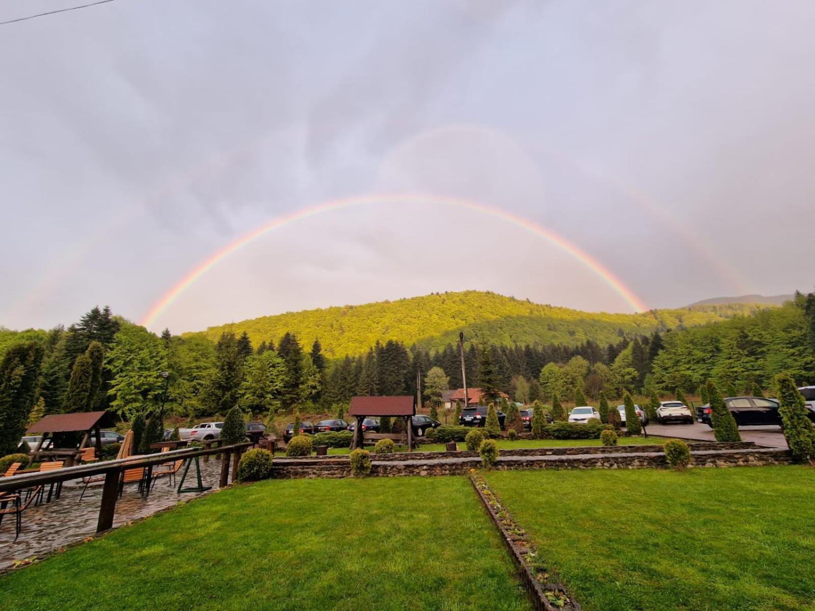 Hotel Miruna Sîmbăta de Sus Екстериор снимка