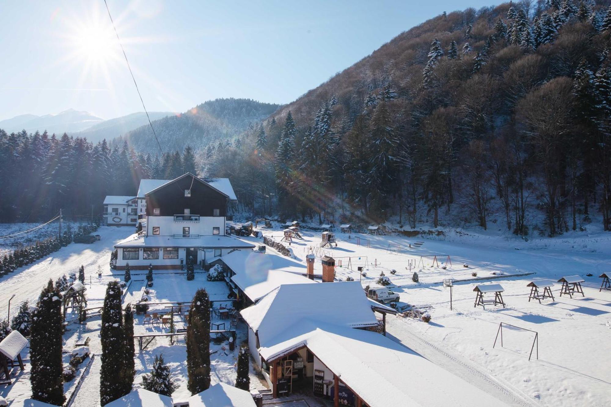 Hotel Miruna Sîmbăta de Sus Екстериор снимка